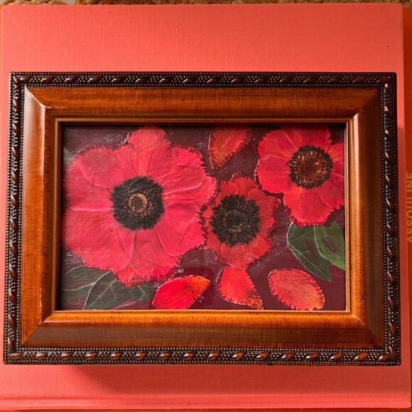 Vintage Wooden Music Box with Original Decoupage Art Insert, Photo Frame Box - Picture 2 of 10